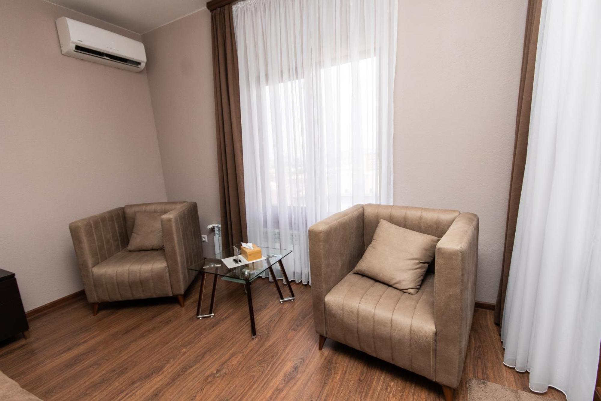 Hillside Guest House Erevan Exterior foto