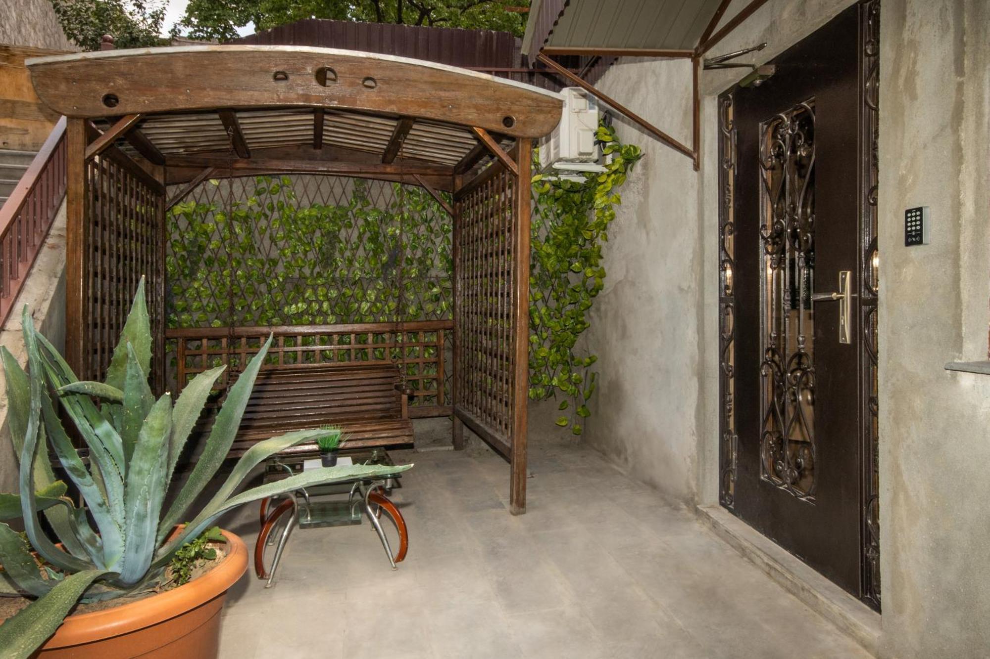 Hillside Guest House Erevan Exterior foto